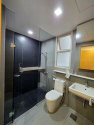 Vacanza @ East (D14), Condominium #565260951